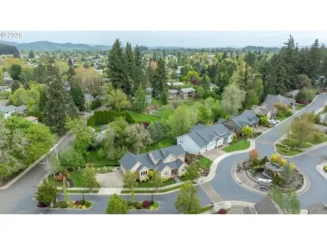 1271 SW Forest Glen Drive Mcminnville OR 97128