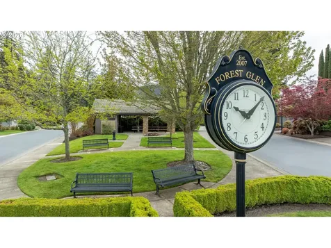 1271 SW Forest Glen Drive Mcminnville OR 97128