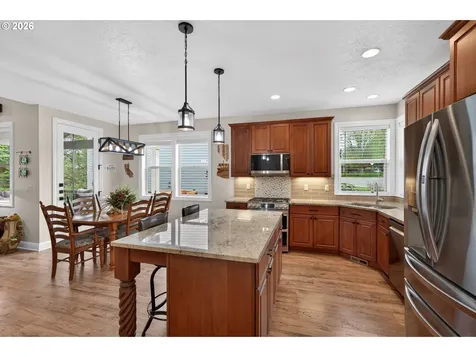 1271 SW Forest Glen Drive Mcminnville OR 97128