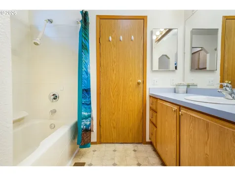 3700 Babcock Lane Eugene OR 97401
