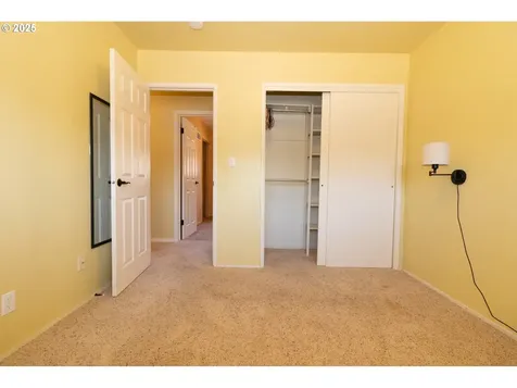 1868 Tamarack Street Florence OR 97439