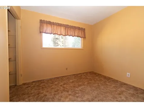 1868 Tamarack Street Florence OR 97439