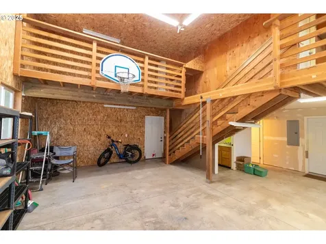 1868 Tamarack Street Florence OR 97439