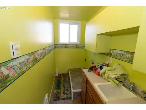 1868 Tamarack Street Florence OR 97439