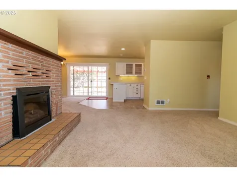1868 Tamarack Street Florence OR 97439