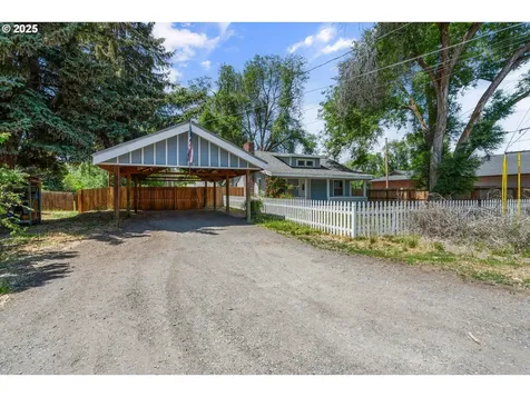 2590 Fargo Street Klamath Falls OR 97603