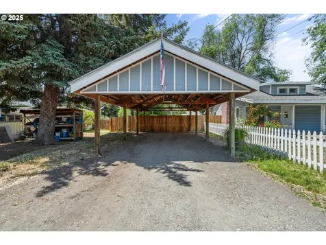 2590 Fargo Street Klamath Falls OR 97603