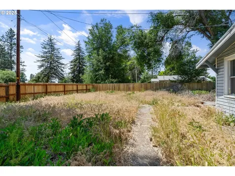 2590 Fargo Street Klamath Falls OR 97603