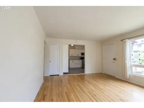 7004 SE Woodstock Boulevard Portland OR 97206