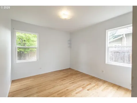 7004 SE Woodstock Boulevard Portland OR 97206