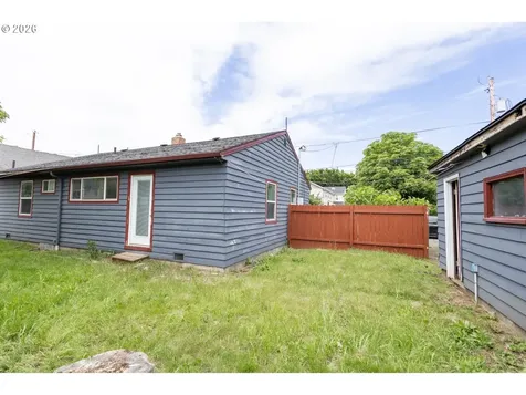 7004 SE Woodstock Boulevard Portland OR 97206