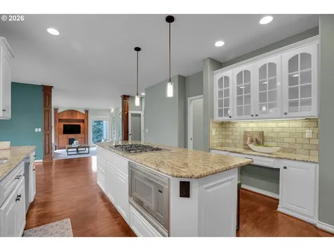 1696 SE 26th Drive Gresham OR 97080