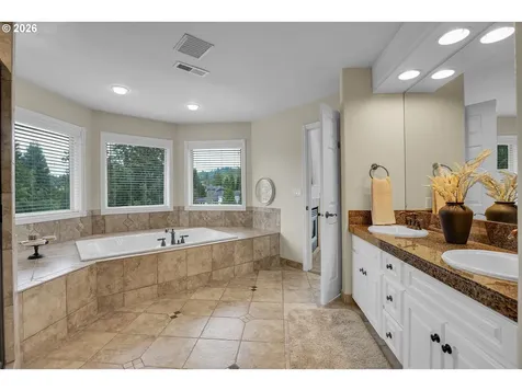 1696 SE 26th Drive Gresham OR 97080