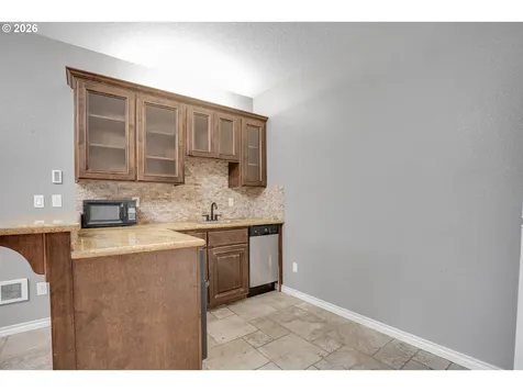 1696 SE 26th Drive Gresham OR 97080