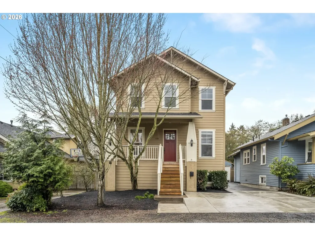 3738 SE Crystal Springs Boulevard Portland OR 97202