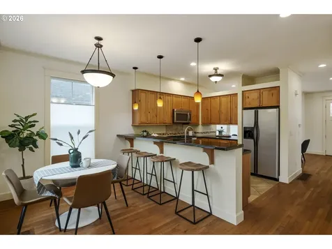 3738 SE Crystal Springs Boulevard Portland OR 97202