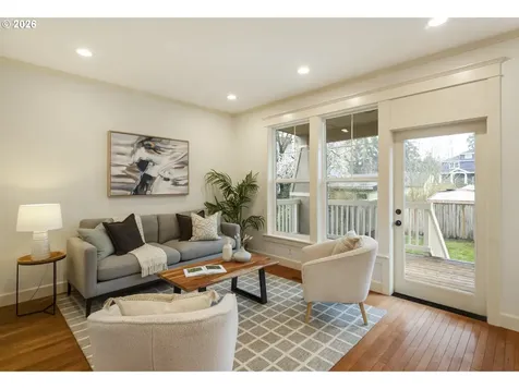 3738 SE Crystal Springs Boulevard Portland OR 97202