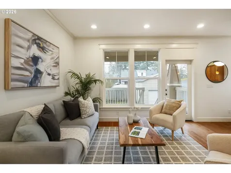 3738 SE Crystal Springs Boulevard Portland OR 97202