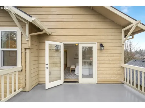3738 SE Crystal Springs Boulevard Portland OR 97202