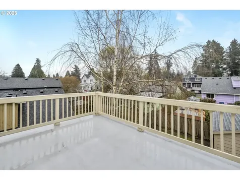 3738 SE Crystal Springs Boulevard Portland OR 97202