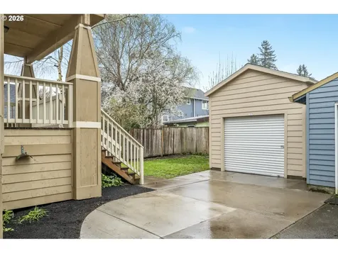 3738 SE Crystal Springs Boulevard Portland OR 97202