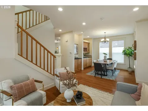 3738 SE Crystal Springs Boulevard Portland OR 97202