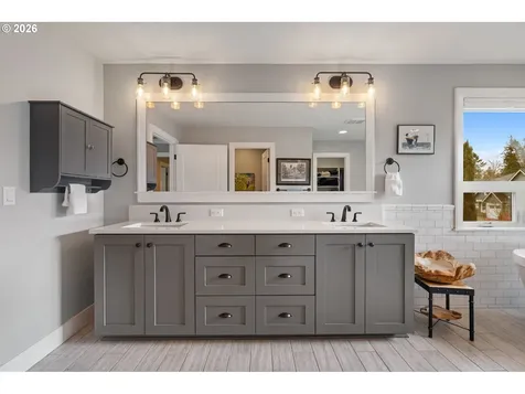 31050 SW Sandy Court Wilsonville OR 97070