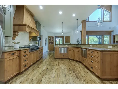2892 Riverwalk Loop Eugene OR 97401
