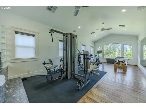 2892 Riverwalk Loop Eugene OR 97401