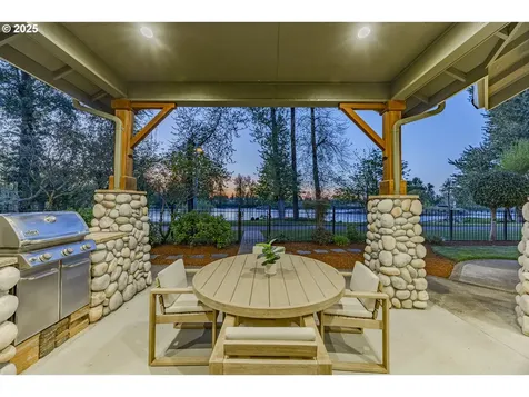 2892 Riverwalk Loop Eugene OR 97401
