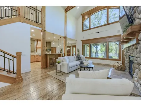 2892 Riverwalk Loop Eugene OR 97401