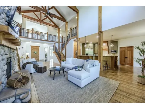 2892 Riverwalk Loop Eugene OR 97401