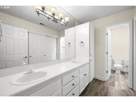 8012 SW Colin Court Portland OR 97223