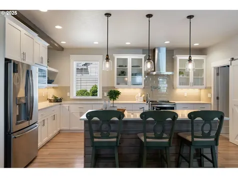 14897 Rooster Rock Avenue NE Aurora OR 97002