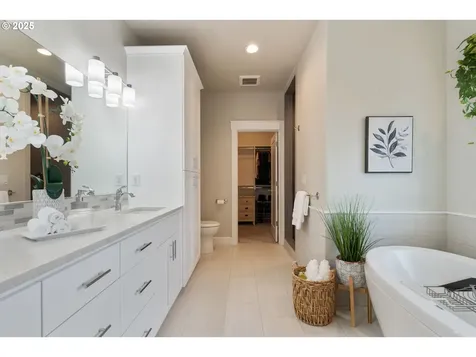 14897 Rooster Rock Avenue NE Aurora OR 97002
