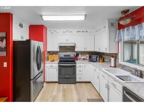 340 NE Crest Street Sublimity OR 97385
