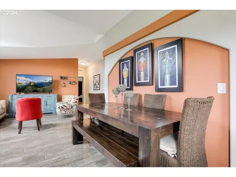 17771 NW Orchard View Road Mcminnville OR 97128