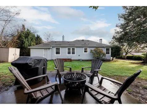 11805 SW Lincoln Avenue Portland OR 97223
