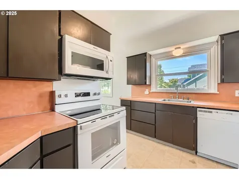 4949 N Willamette Boulevard Portland OR 97203