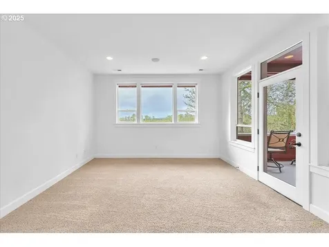 8955 NE Dog Ridge Road Newberg OR 97132