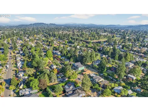 4423 NE Skidmore Street Portland OR 97218