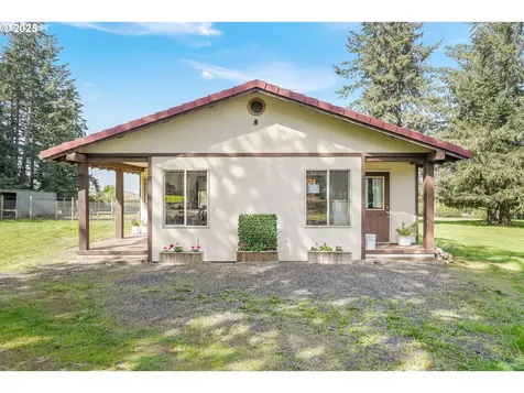 856 Woodland Drive NE Silverton OR 97381