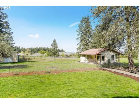 856 Woodland Drive NE Silverton OR 97381