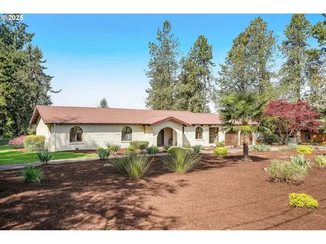 856 Woodland Drive NE Silverton OR 97381
