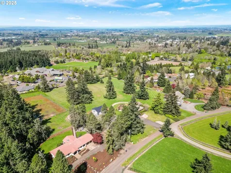 856 Woodland Drive NE Silverton OR 97381