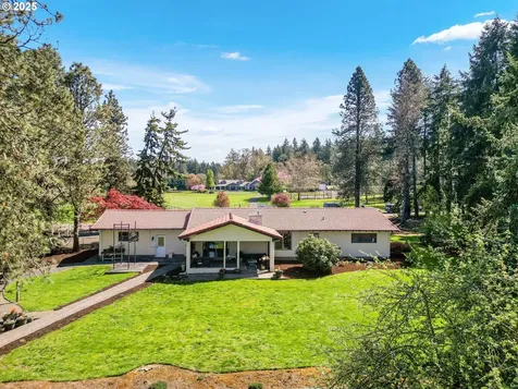 856 Woodland Drive NE Silverton OR 97381