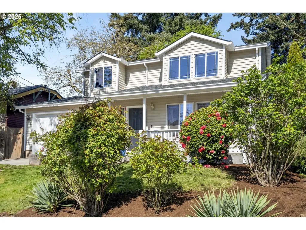 1211 NE Lenore Street Portland OR 97211