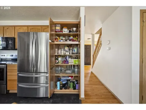1211 NE Lenore Street Portland OR 97211