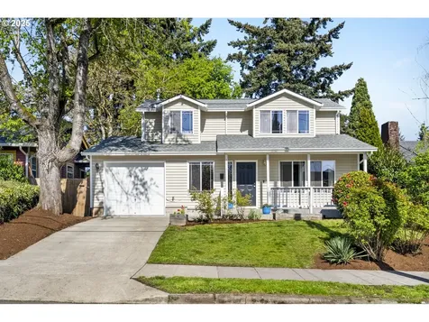 1211 NE Lenore Street Portland OR 97211