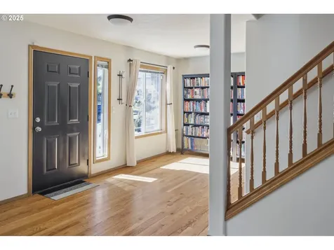 1211 NE Lenore Street Portland OR 97211